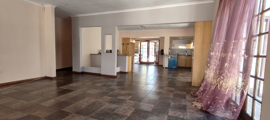 To Let 4 Bedroom Property for Rent in Newton Park Eastern Cape
